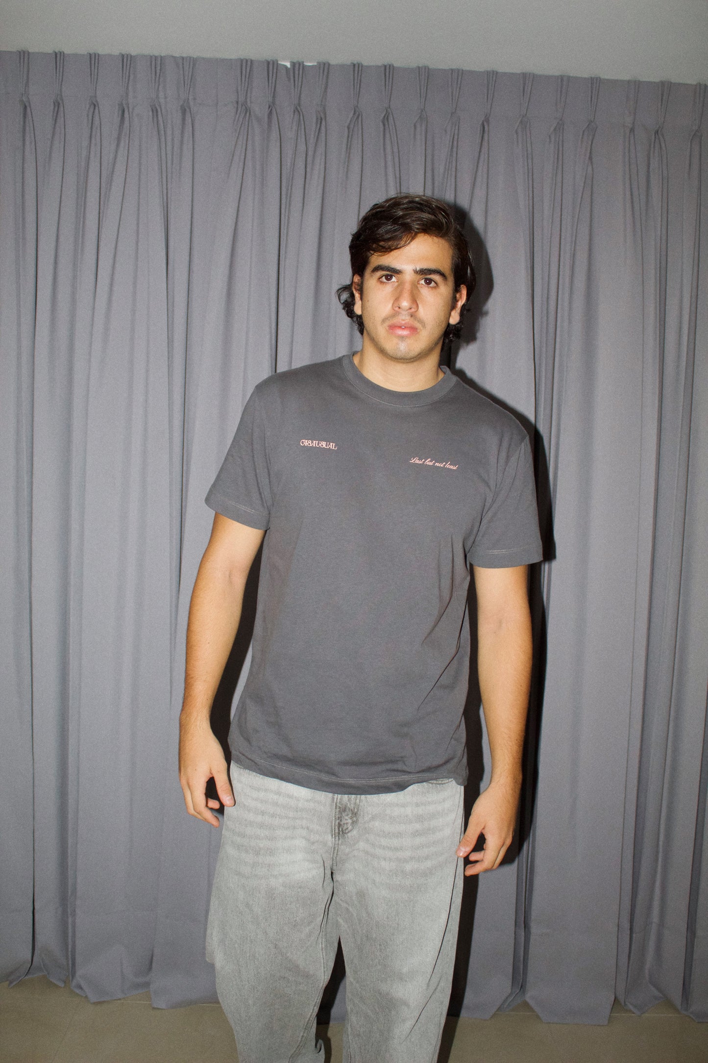 CAMISETA I WANNA THANK ME GRIS